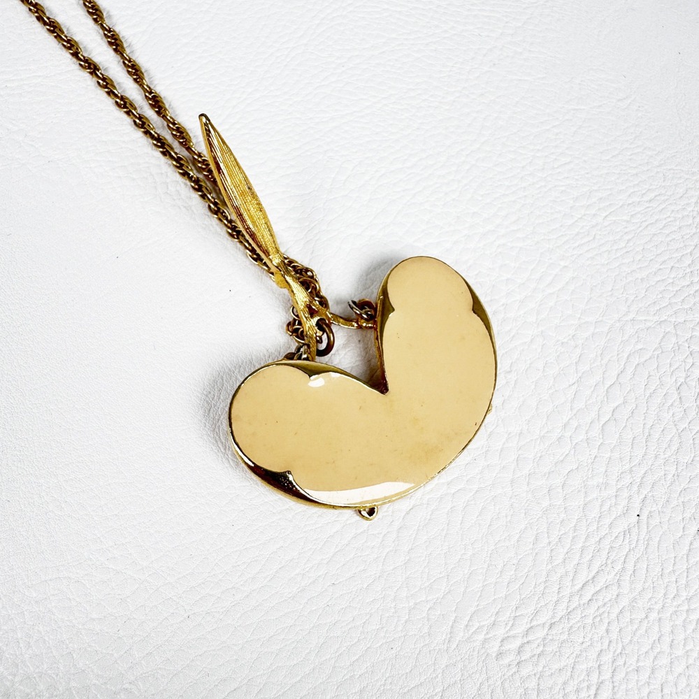 Vintage Gold Tone Enamel Butterfly‎ Necklace Movable Ivory Pendant 24" Chain - Picture 6 of 7